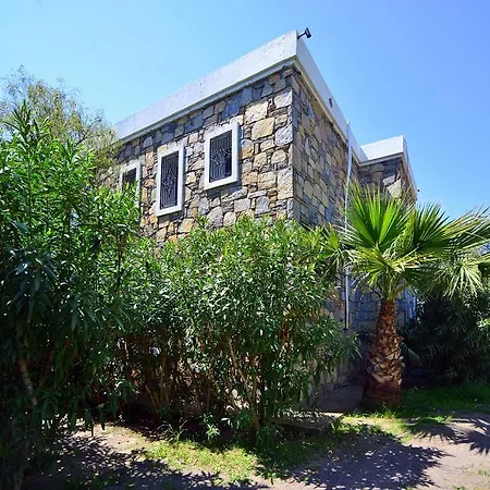 Gumsal Villa *
