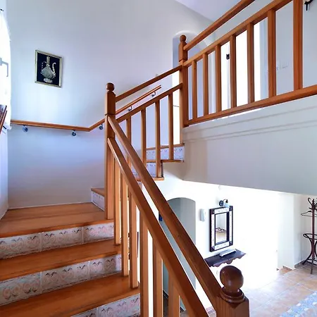 Villa Gumsal *