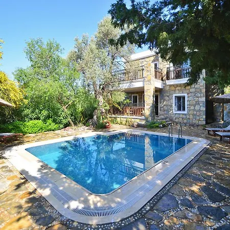 Gumsal Villa